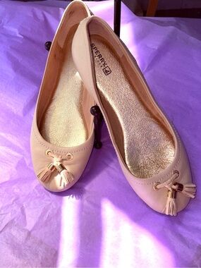 Sperry Cream Tassel Ballet Flats